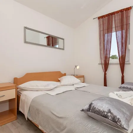 Bianca With Private Pool Gornji Vinjani